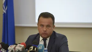 Ministrul Educaţiei propune noi schimbări: Elevul de serviciu pe şcoală trebuie să dispară