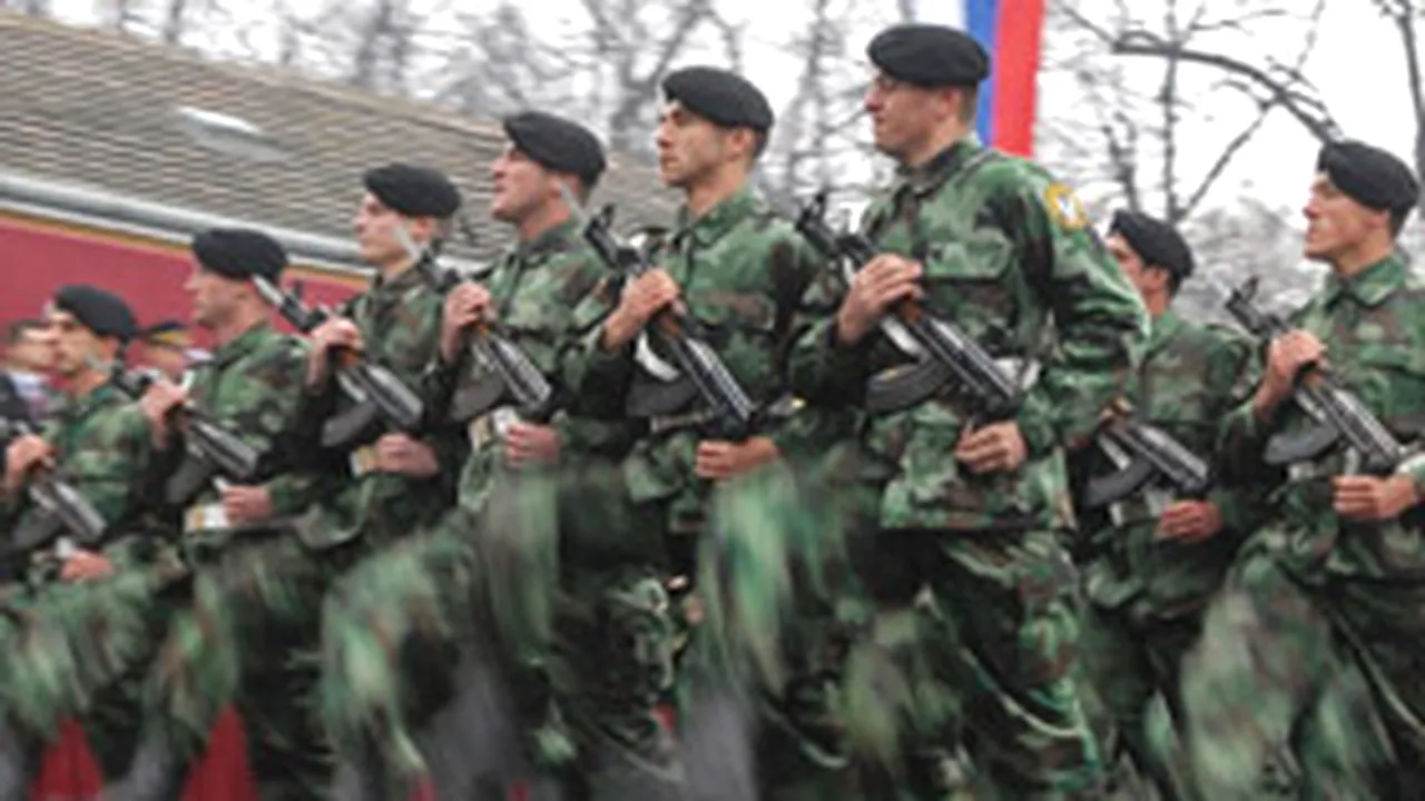 Serbia va mobiliza armata în Kosovo în cazul proclamării independenţei