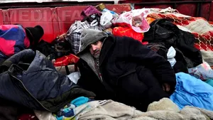 Aproximativ 600 de persoane fără adăpost, cazate în centrele de protecţie socială ale Primăriei Capitalei