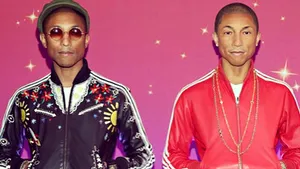 O statuie din ceară a cântăreţului Pharrell Williams, expusă la Madame Tussauds din New York