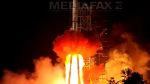 China va lansa în acest weekend o nouă sondă lunară care va trebui să revină pe Terra