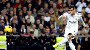 Un bust din bronz al fotbalistului Gareth Bale, amplasat la stadionul din Cardiff