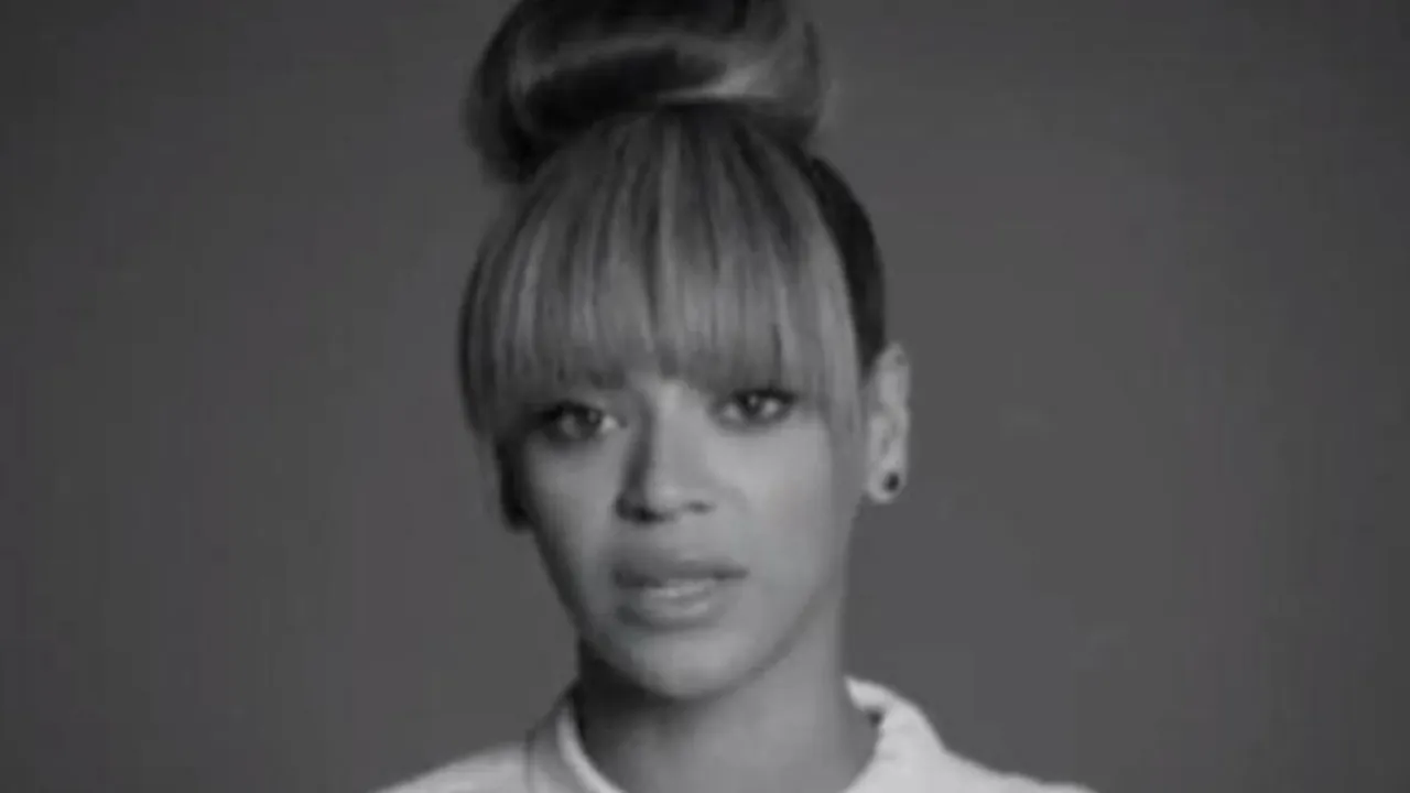 Beyoncé, Jennifer Aniston, Gwyneth Paltrow şi multe alte vedete americane solicită o legislaţie mai strictă împotriva folosirii armelor în SUA - VIDEO
