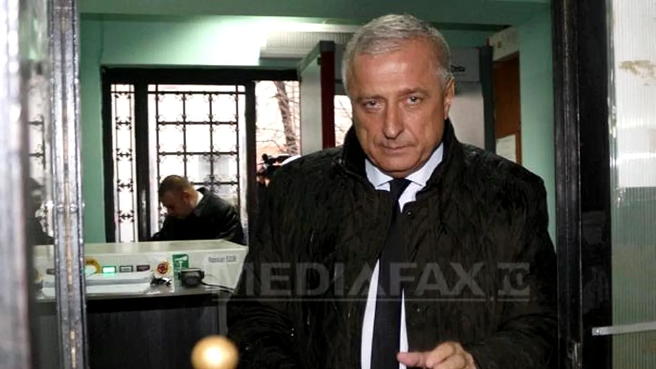 Ioan Adam, arestat preventiv în dosarul retrocedărilor, a demisionat din Camera Deputaţilor