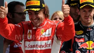 Fernando Alonso şi Ferrari se impun prima oară în acest sezon