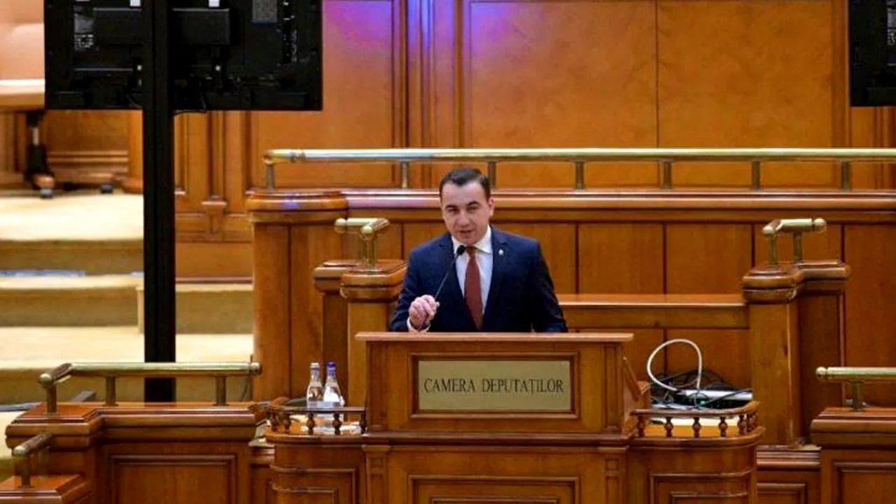 PSD, atac dur la Iohannis. ”Veniţi repede acasă! Un dram de empatie pentru românii suferinzi, trebuie să aveţi!”