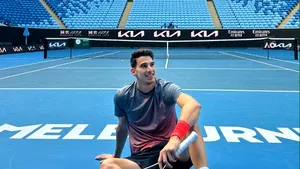 Victor Cornea e în turul doi la Australian Open. Ana Bogdan, eliminată şi de la dublu