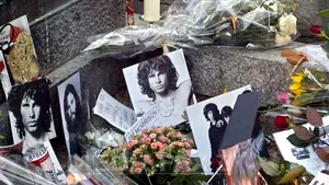 Doi membri din trupa The Doors vor susţine un concert la 40 de ani de la moartea lui Jim Morrison