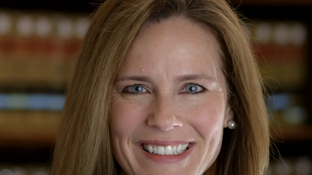 Trump o desemnează pe judecătoarea Amy Coney Barrett pentru a ocupa locul lui Ginsburg la Curtea Supremă