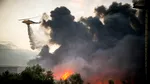 Grecia. Incendiile fac ravagii în apropierea Atenei. Sute de pompieri intervin pentru stingerea lor în condiții de vânt puternic