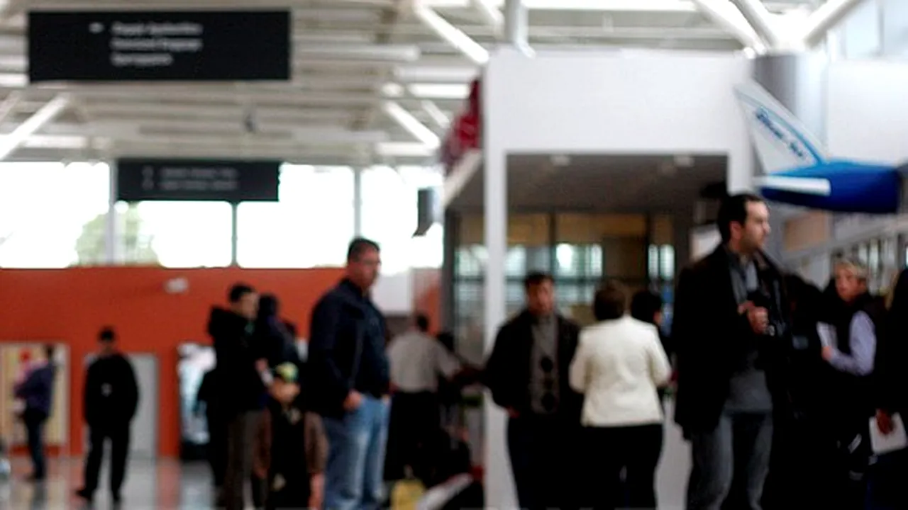 Zboruri redirecţionate şi anulate de pe Aeroportul Sibiu din cauza ceţii