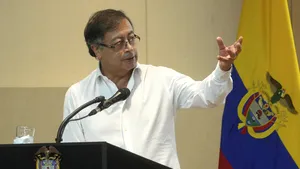 Guvernul columbian şi gruparea rebelă ELN au prelungit armistiţiul cu şase luni