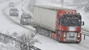 Avertizări de ninsoare şi viscol în Ungaria, Croaţia şi Slovenia. MAE atenţionează românii care doresc să treziteze aceste ţări
