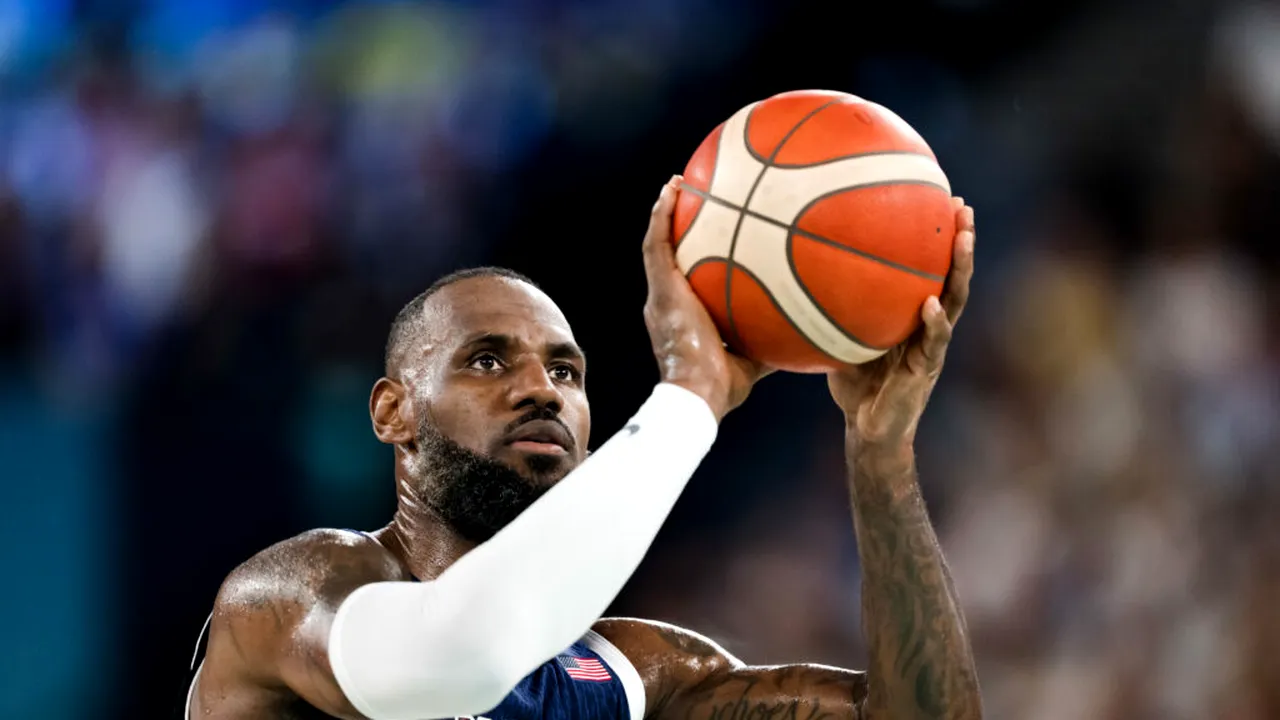 Trump afirmă că LeBron James „ar putea fi rasist”, reluând schimbul de replici cu starul NBA