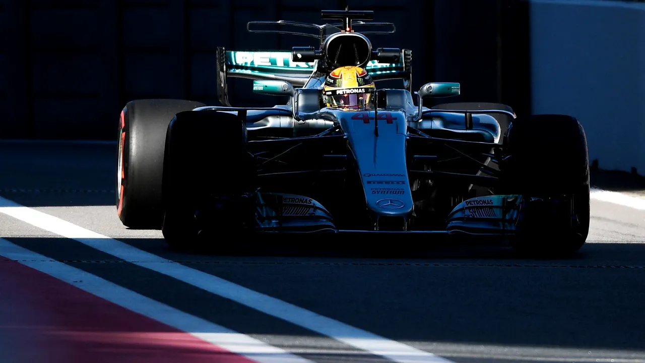 Lewis Hamilton va pleca din pole position la Marele Premiu de Formula 1 al Marii Britanii. Al 67-lea pole position al carierei pentru britanic, care se află la o singură lungime de recordul deţinut de Schumacher