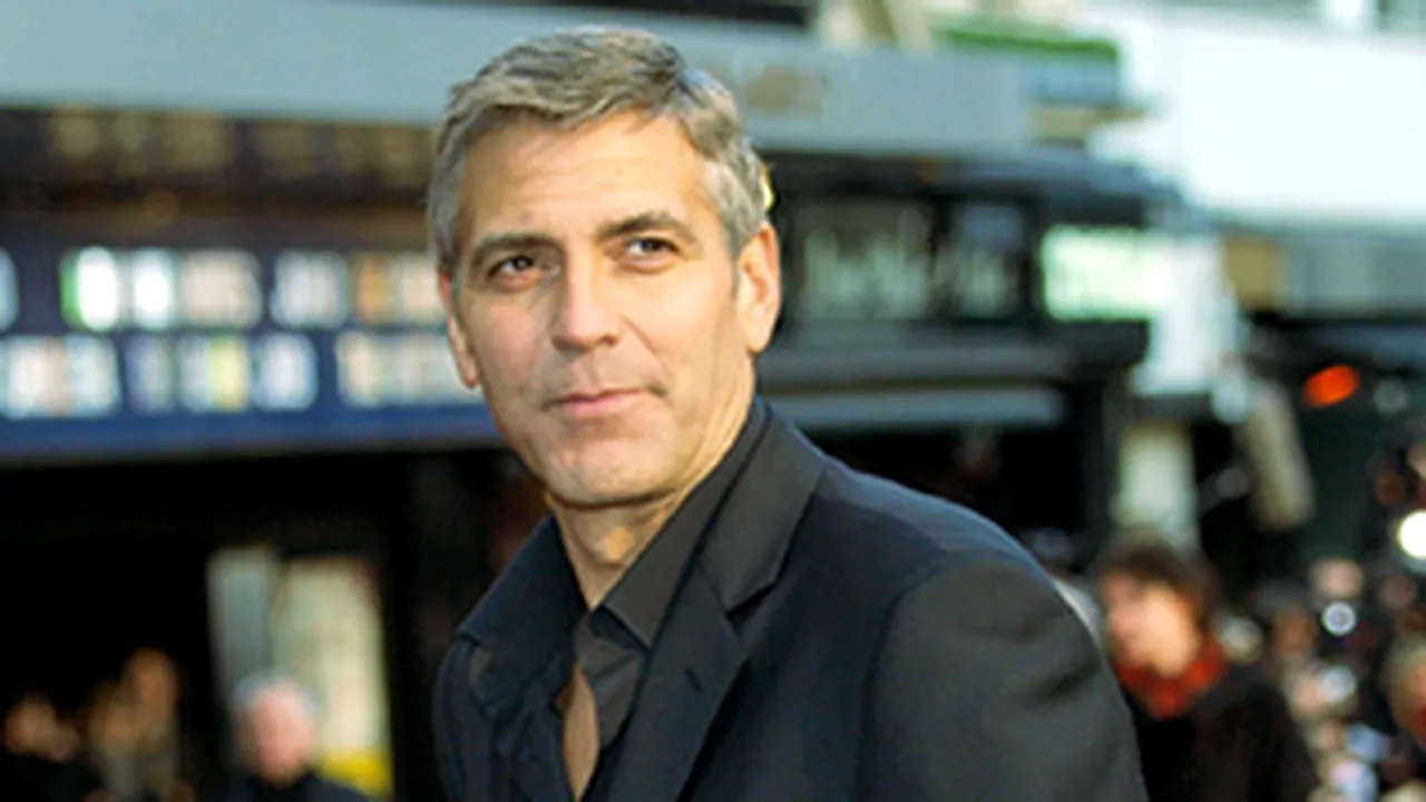 George Clooney se mută cu iubita sa