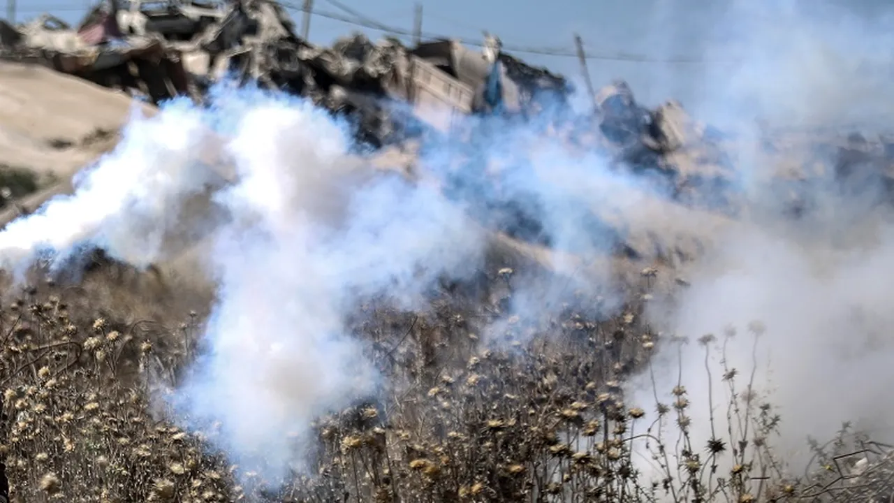 Israelul a efectuat o serie de raiduri aeriene în Fâşia Gaza, ca represalii la un atac cu rachete. Cine l-ar fi revendicat