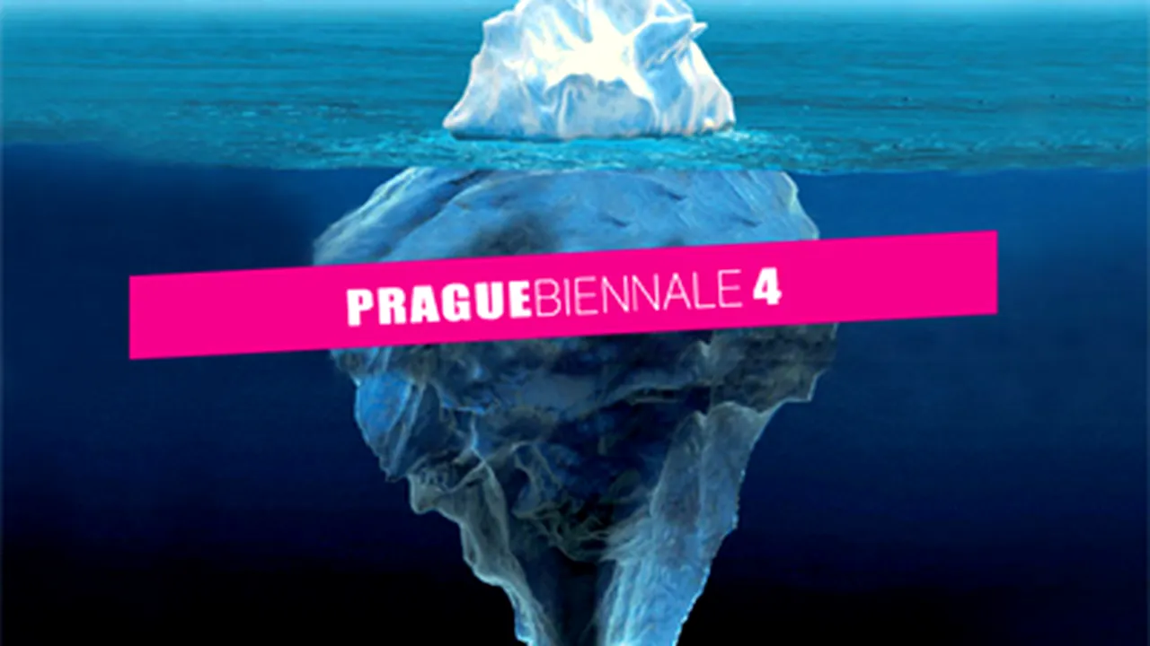 Artişti români şi maghiari prezintă o expoziţie despre comunism, la Bienala de la Praga