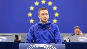 Primul discurs al unui lider al Groenlandei în fața Parlamentului European: Premierul Groenlandei dorește să consolideze relațiile cu UE, în ciuda amenințărilor lui Trump