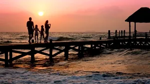Studiu: 25% dintre turiști merg în vacanță cu cel puțin un copil