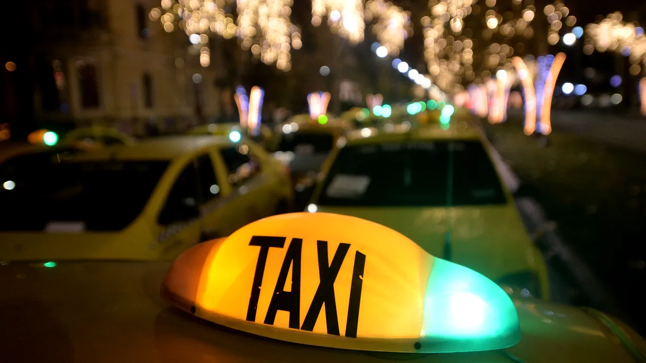 Curse de taxi gratuite pentru medicii din Bucureşti şi Cluj