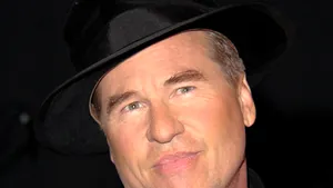 Val Kilmer, transportat de urgenţă la spital, din cauza unei tumori