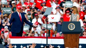 Melania Trump, prima dată alături de soţul ei, la un miting, anul acesta