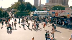 Oraşul care încremeneşte o dată pe an pentru a-şi comemora trecutul - VIDEO