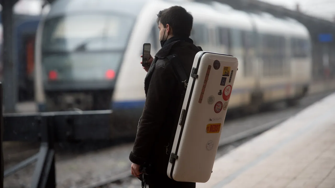 CFR Călători anunţă reducerile pentru studenţi în anul universitar 2024-2025