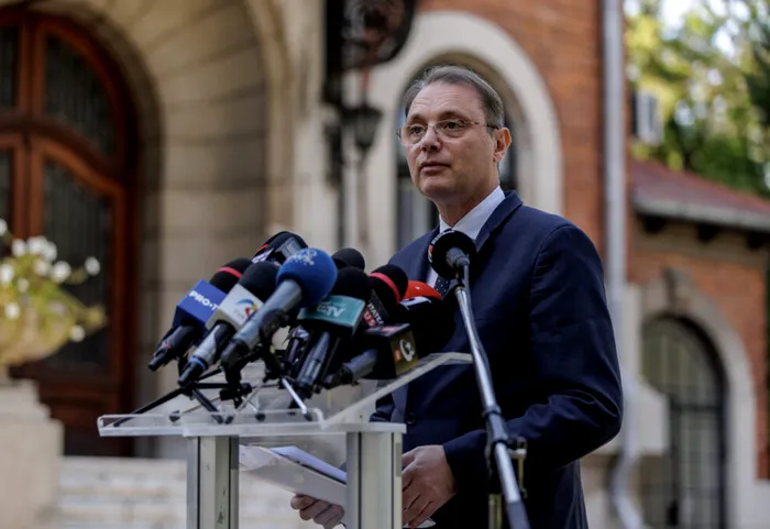 POLITIC Blocaj pentru Luca Niculescu, după prima zi de consultări pentru formarea Guvernului. Negocierile cu PSD, PNL, UDMR, încheiate. Bolojan spune că PNL nu vrea „să participe în acest guvern”, Grindeanu spune „nu” unui guvern tehnocrat