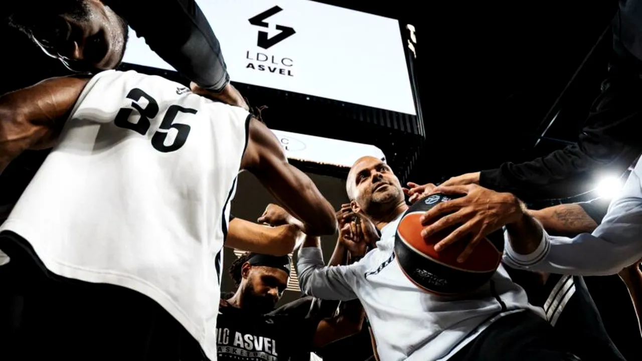 Legenda baschetului francez Tony Parker, debut cu victorie în Euroligă pe banca echipei Asvel. După 12 ani, Jonas Valančiūnas a revenit în Europa. Toate rezultatele primei zile din Euroliga de baschet