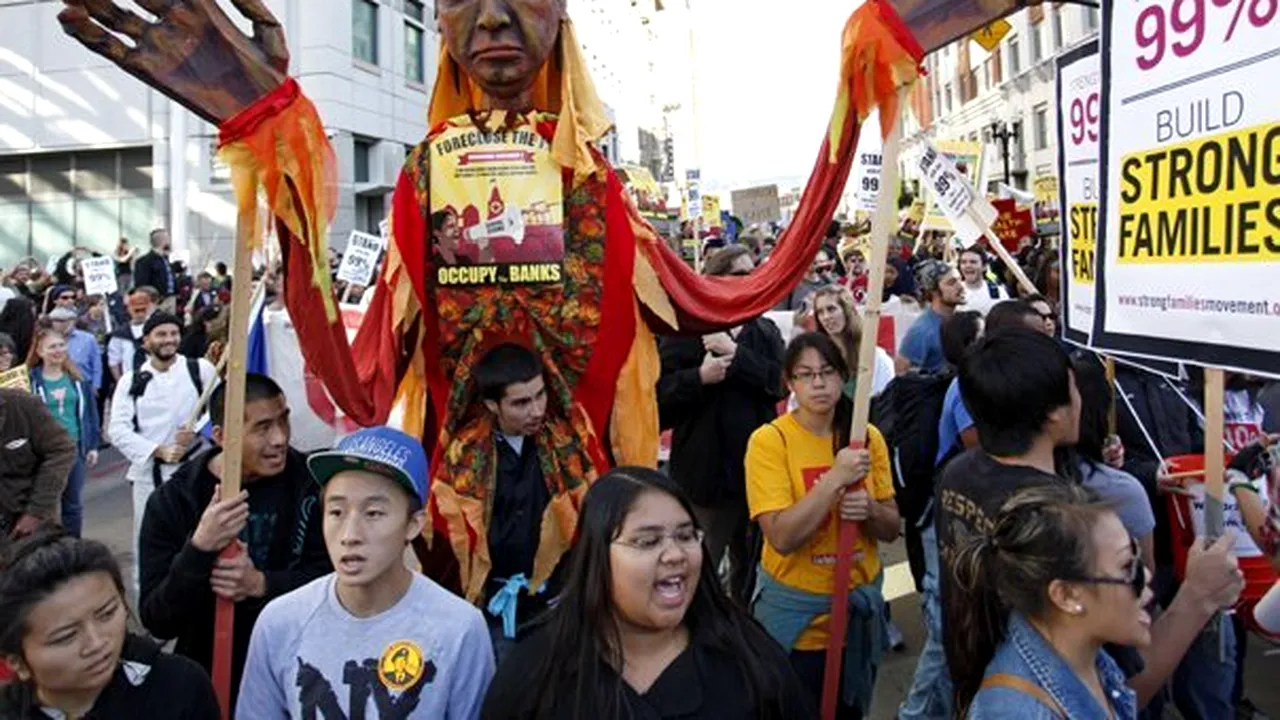 Mii de militanţi anti-Wall Street demonstrează la Oakland