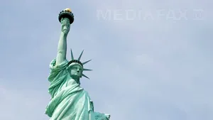 Statuia Libertăţii împlineşte 125 de ani. La ceremonie, 125 de imigranţi vor primi cetăţenie americană