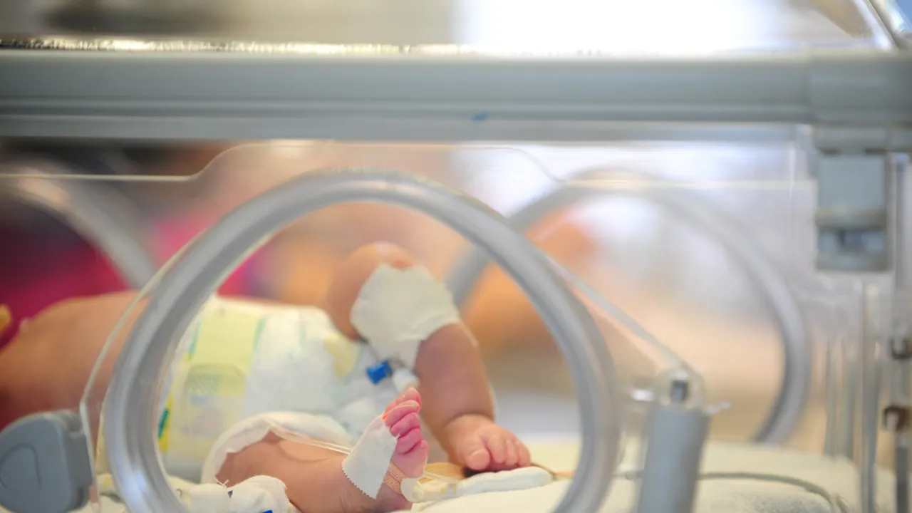 Când copiii născuţi prematur întâlnesc medicii care le-au salvat viaţa. O mamă: Am izbucnit în lacrimi când mi-am văzut copilul, era cât o pungă de zahăr - GALERIE FOTO, VIDEO 
