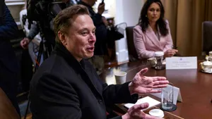 CNN: Elon Musk s-a limitat la interviuri acordate jurnaliștilor care îl laudă și care nu-l pun în dificultate