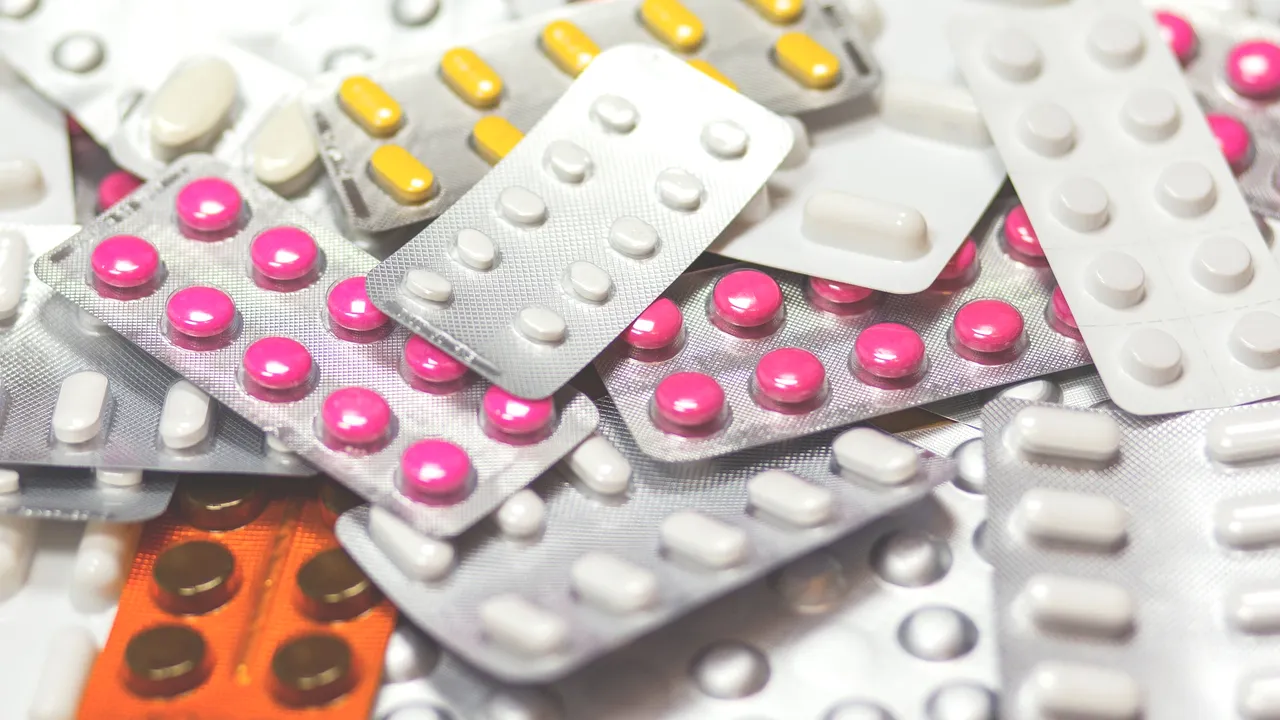 Pandemia schimbă priorităţile: accesul la medicamente este pricipala problemă a persoanelor vulnerabile