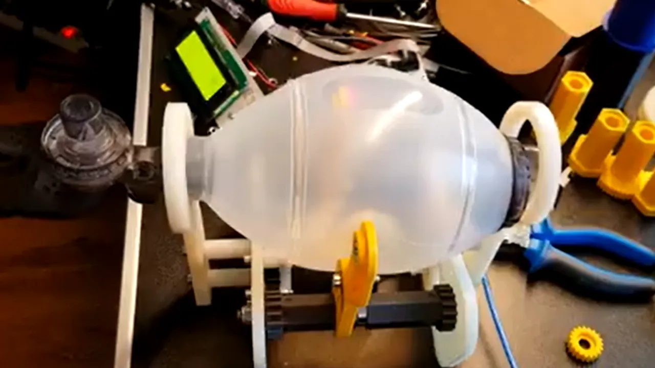Veşti bune de la Timişoara: Primul ventilator mecanic proiectat a trecut de primul test de funcţionare-VIDEO