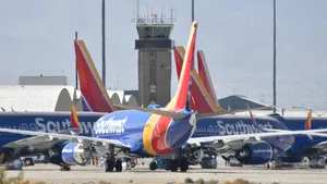 Scandalul Boeing 737 MAX. WSJ: Boeing ia în calcul suspendarea sau reducerea producţiei avionului 