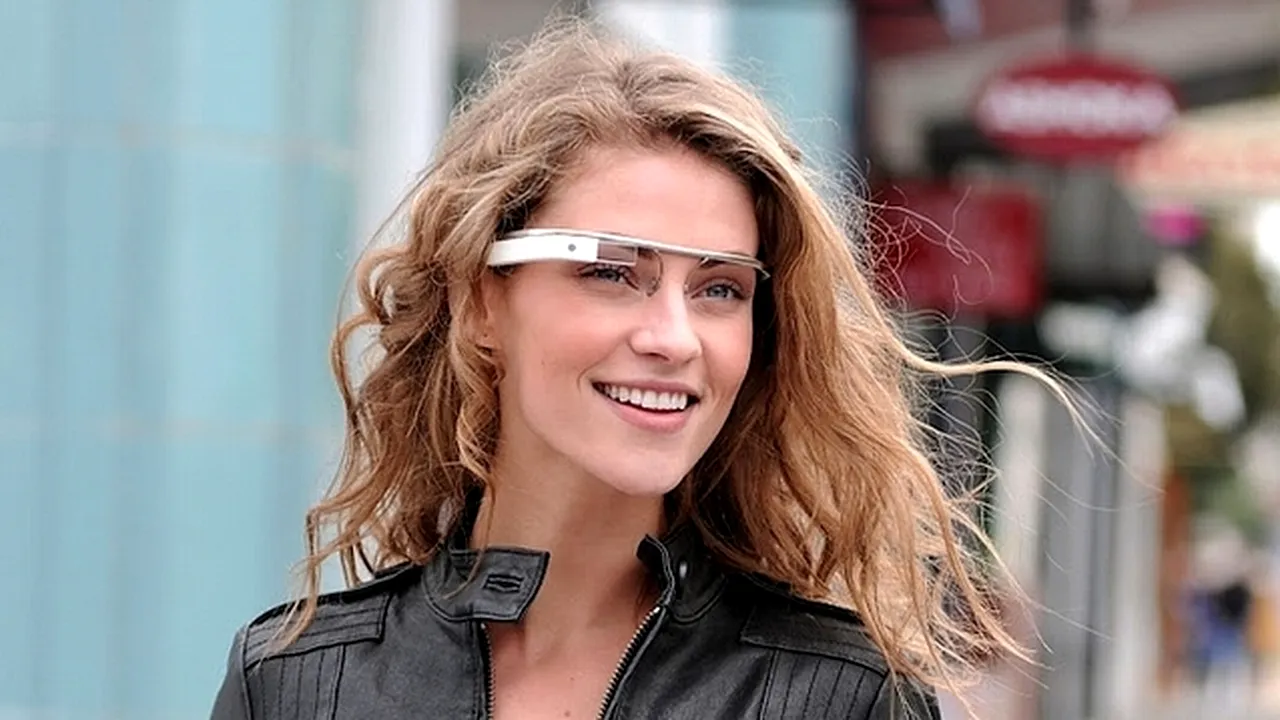 CONTROVERSĂ privind ochelarii Google Glass: Cât costă de fapt componentele acestui dispozitiv