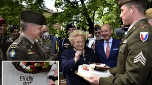 Armata SUA îşi repară o greşeală de acum 77 de ani. Au înlocuit un tort furat de la o fetiţă din Italia VIDEO