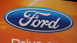 Ford va obţine finanţare de 10,1 miliarde de dolari de la bănci
