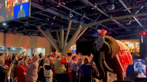 Incident la congresul Partidului Republican din Texas. Un elefant a urinat în sală și a alimentat teoria conspirației