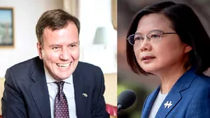 China cere Marii Britanii să evite orice contacte oficiale cu Taiwanul