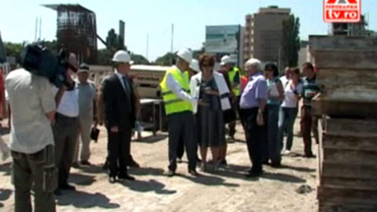 Oprescu: La Pasajul Basarab lucrări finalizate peste 40%, probleme cu demolările şi Electrica