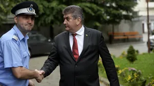 DECLARAŢIA ZILEI -Gabriel Oprea, audiat la DNA pentru ucidere din culpă: Cer iertare familiei poliţistului Gigină. Nu se grăbea nimeni, viteza maşinilor era sub 60km/h - VIDEO