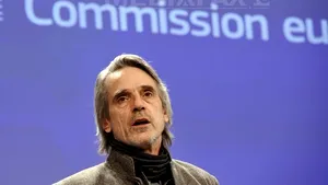 Jeremy Irons susţine o iniţiativă a Comisiei Europene: 