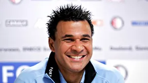 Gullit îl antrenează pe Beckham