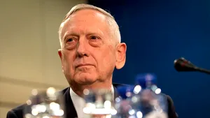 COMENTARIU Lelia Munteanu: Fost şef al Pentagonului: Străzile Americii nu pot fi transformate în teatre de operaţii