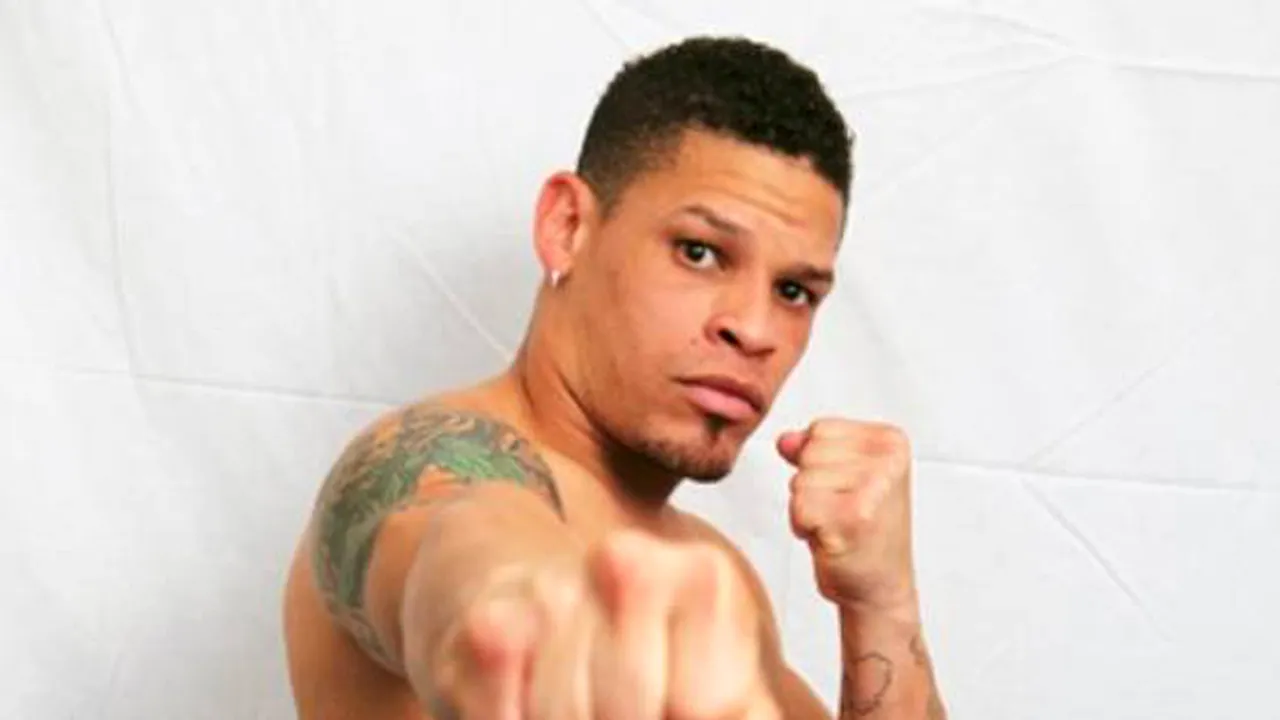 Primul pugilist care recunoaşte că este homosexual