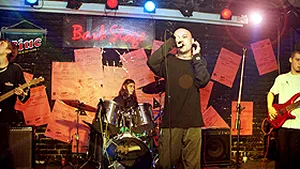 Omul cu Şobolani a lansat DVD-ul 